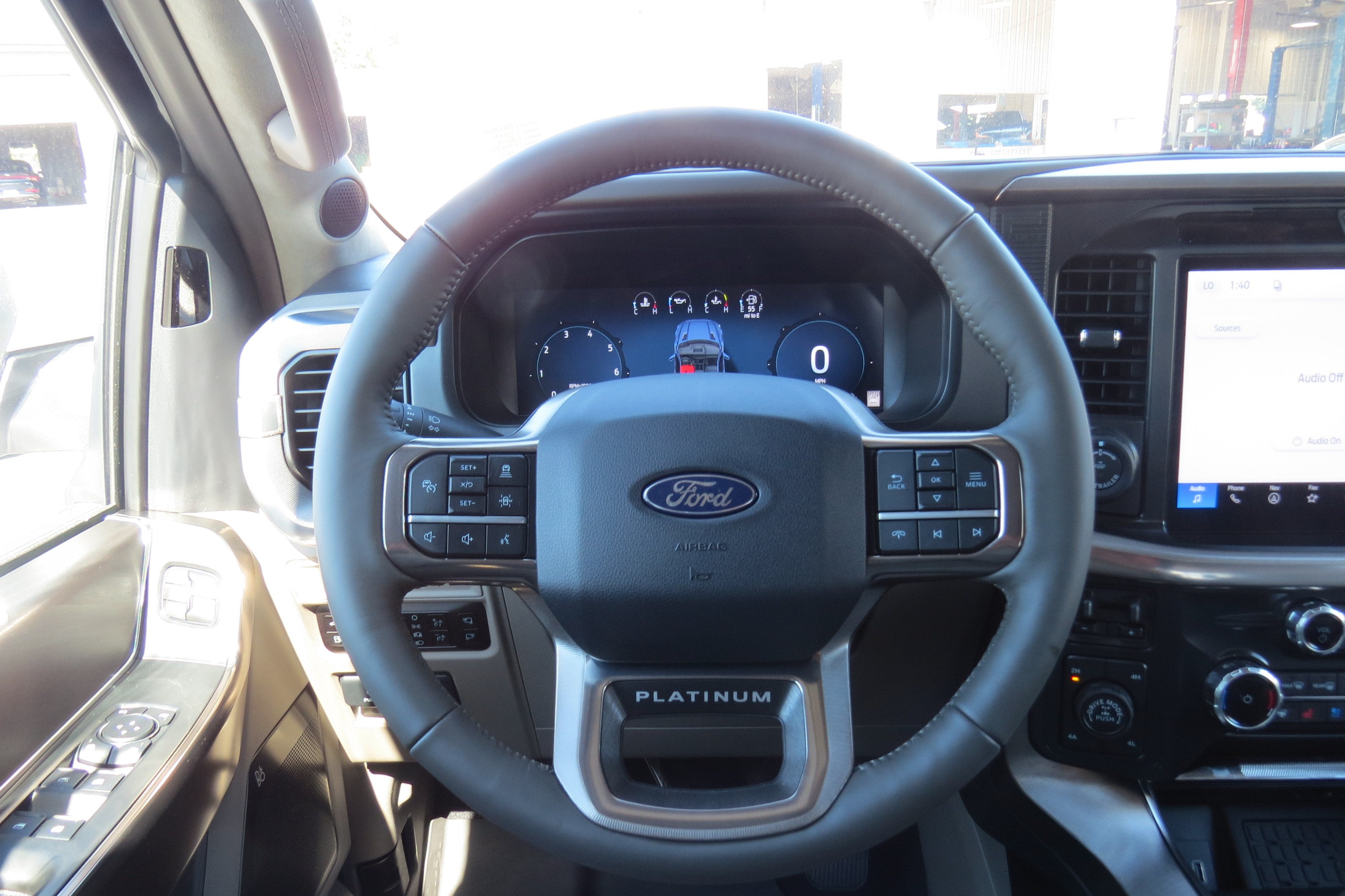 2026 Ford F-150 Platinum 4WD SuperCrew w/ Twin Panel Sunroof