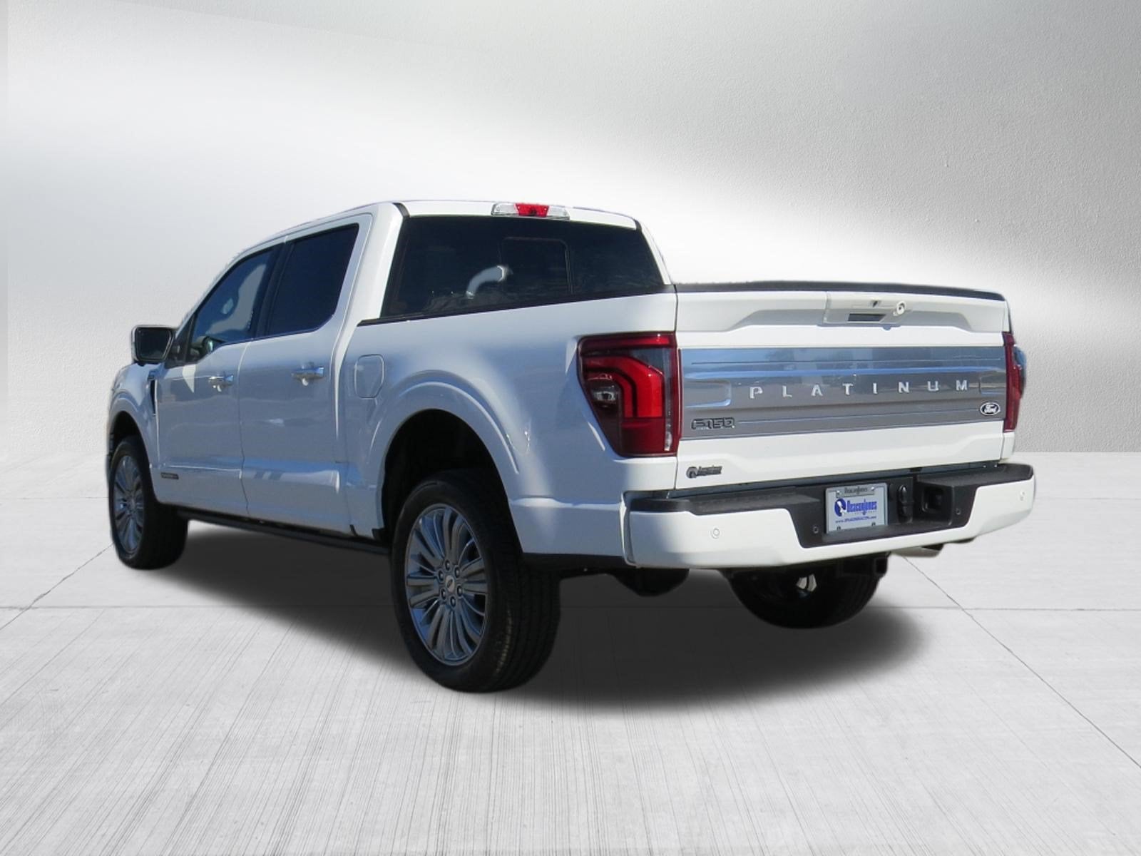 2026 Ford F-150 Platinum 4WD SuperCrew w/ Twin Panel Sunroof