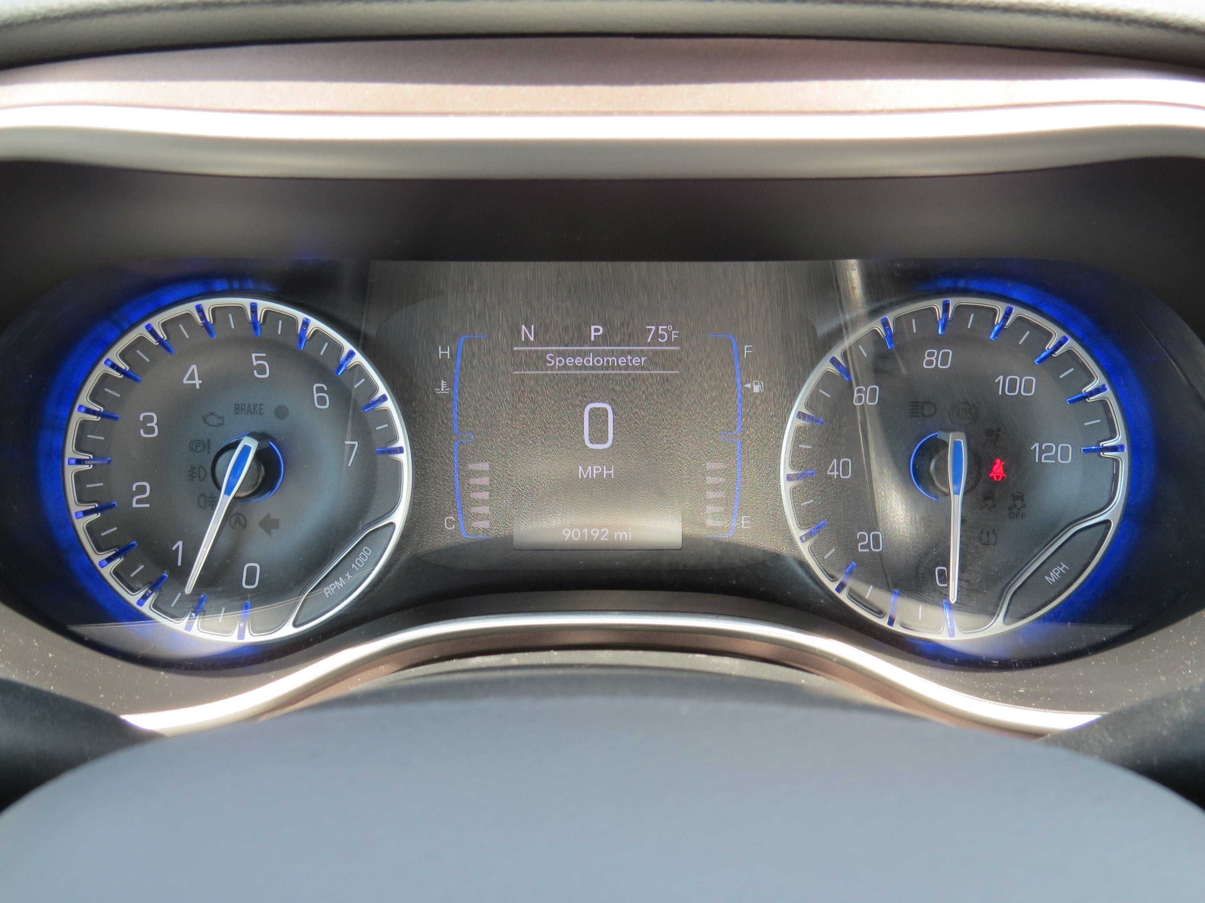2023 Chrysler Voyager LX