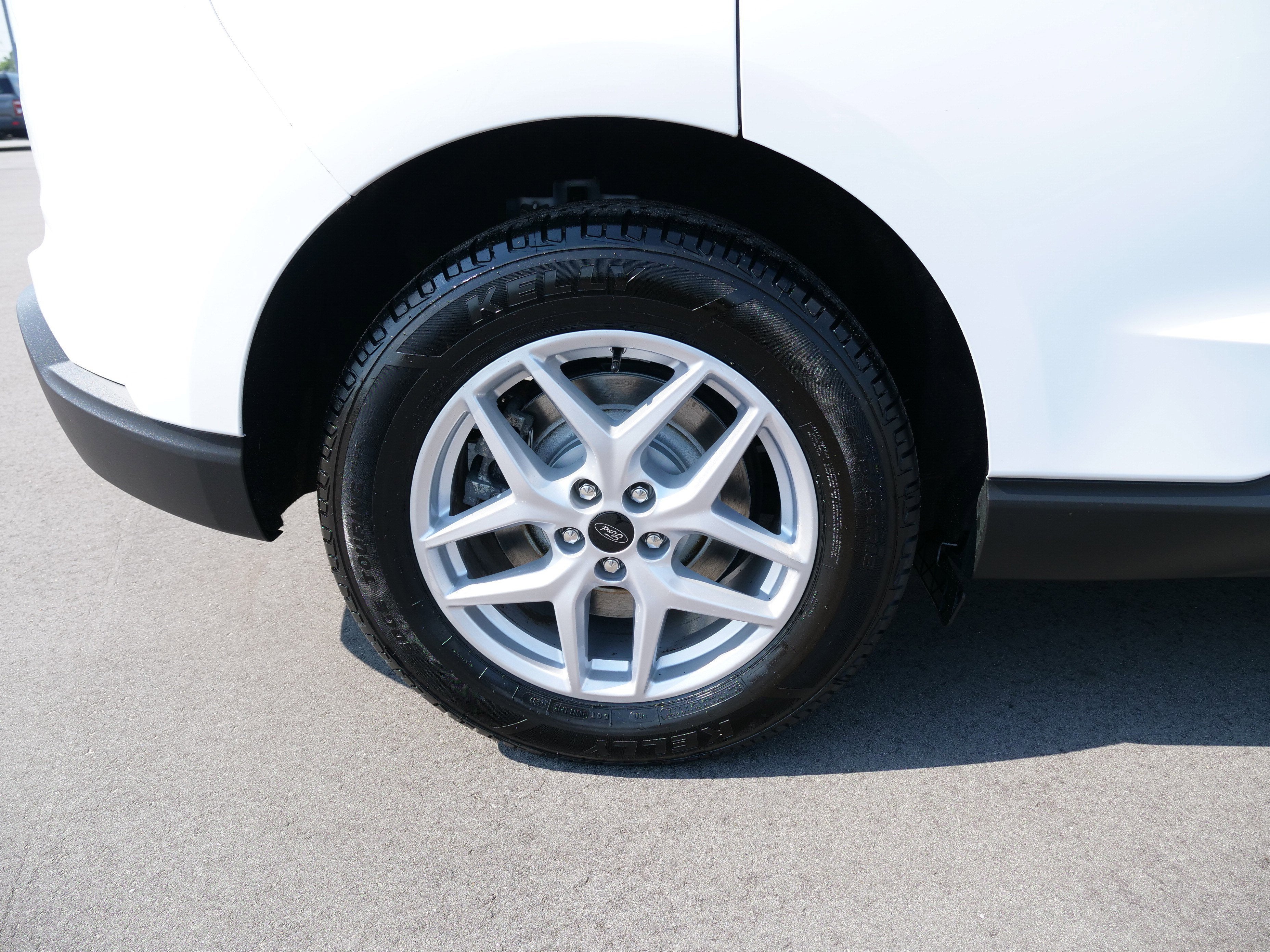 2024 Ford Edge Base