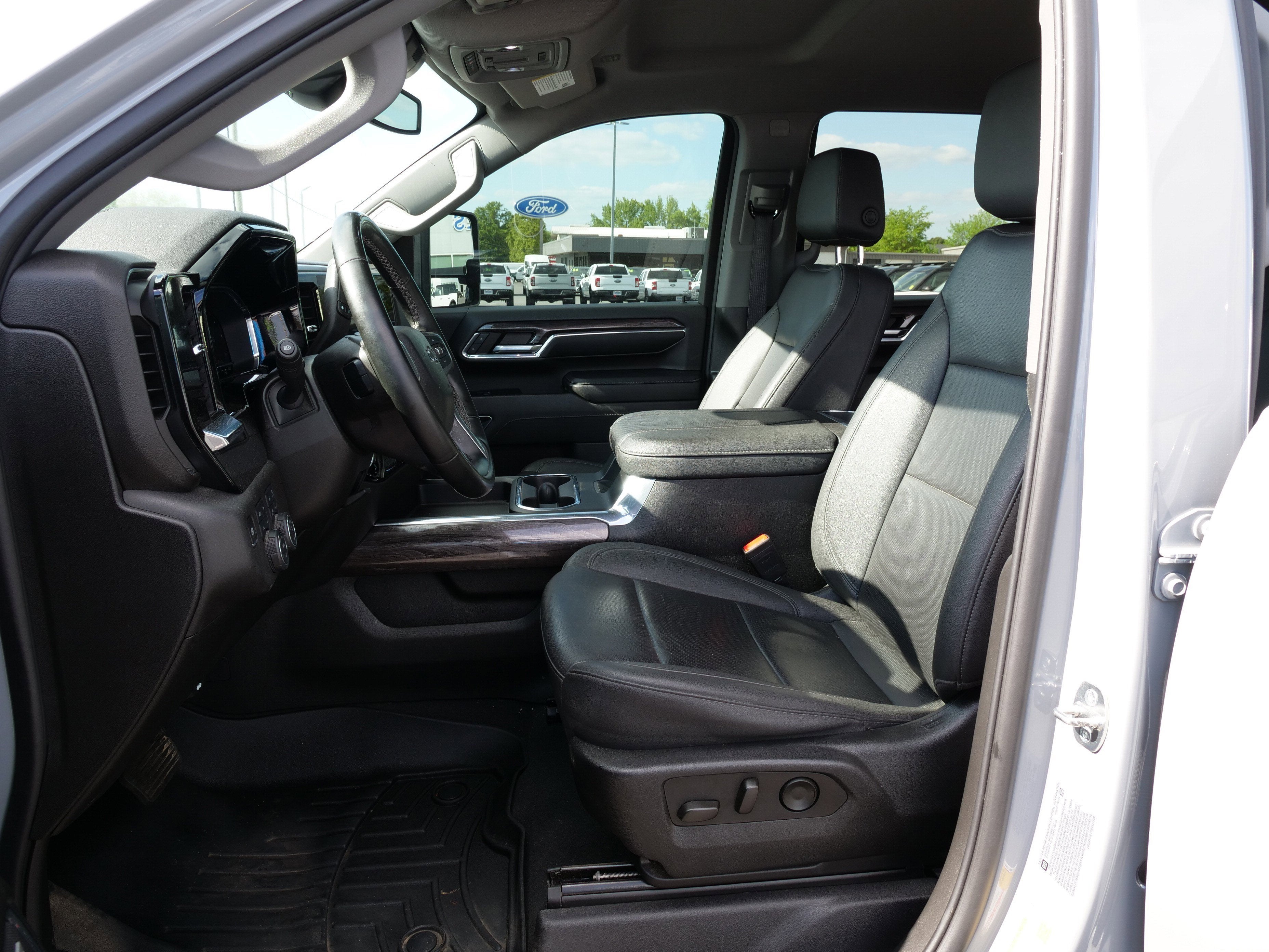 2024 Chevrolet Silverado 3500HD LTZ