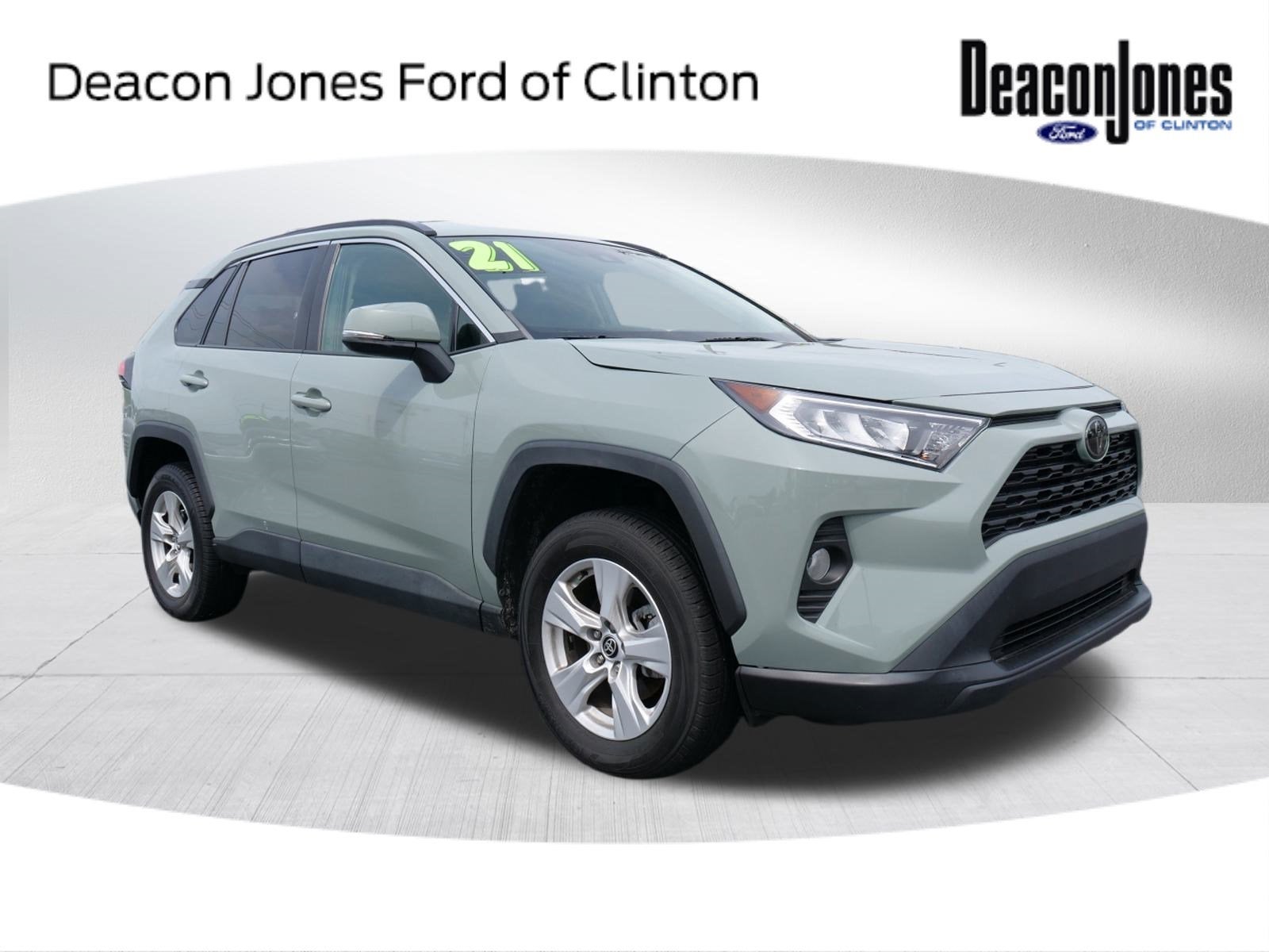 2021 Toyota RAV4 XLE