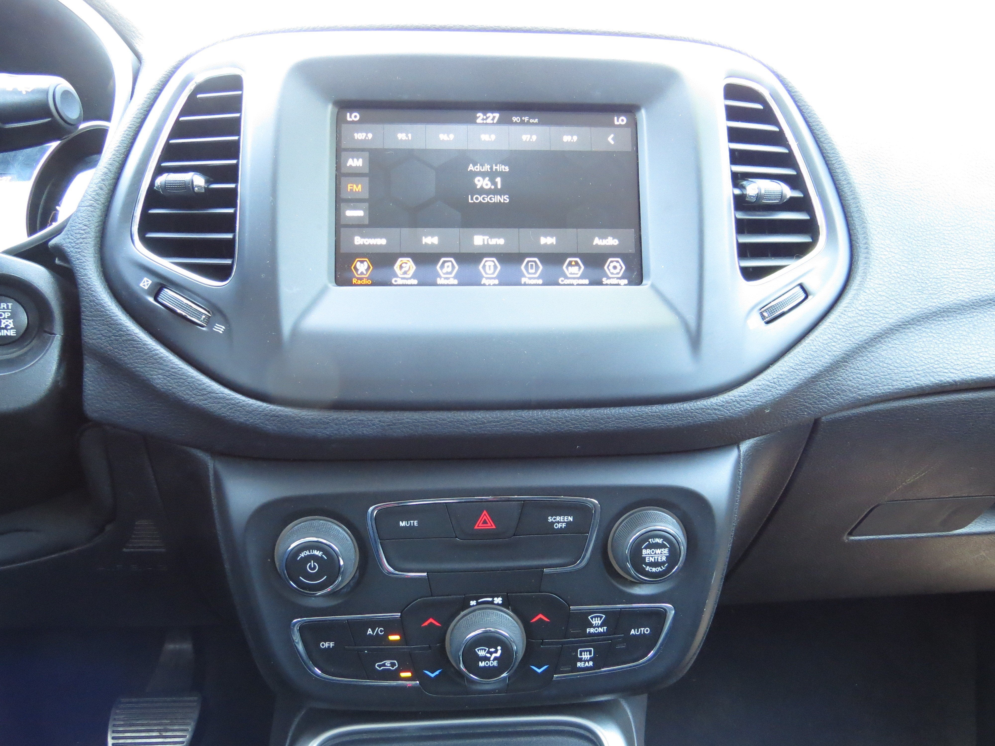 2020 Jeep Compass Latitude 2WD