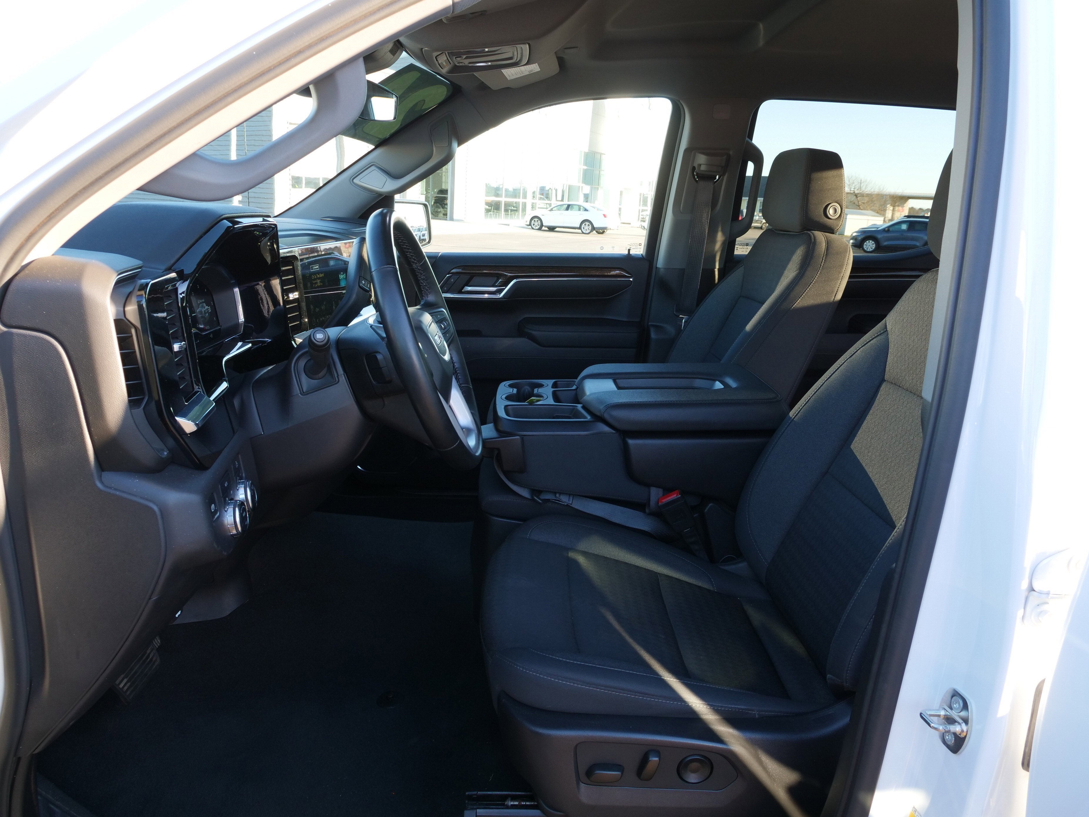 2024 GMC Sierra 1500 SLE