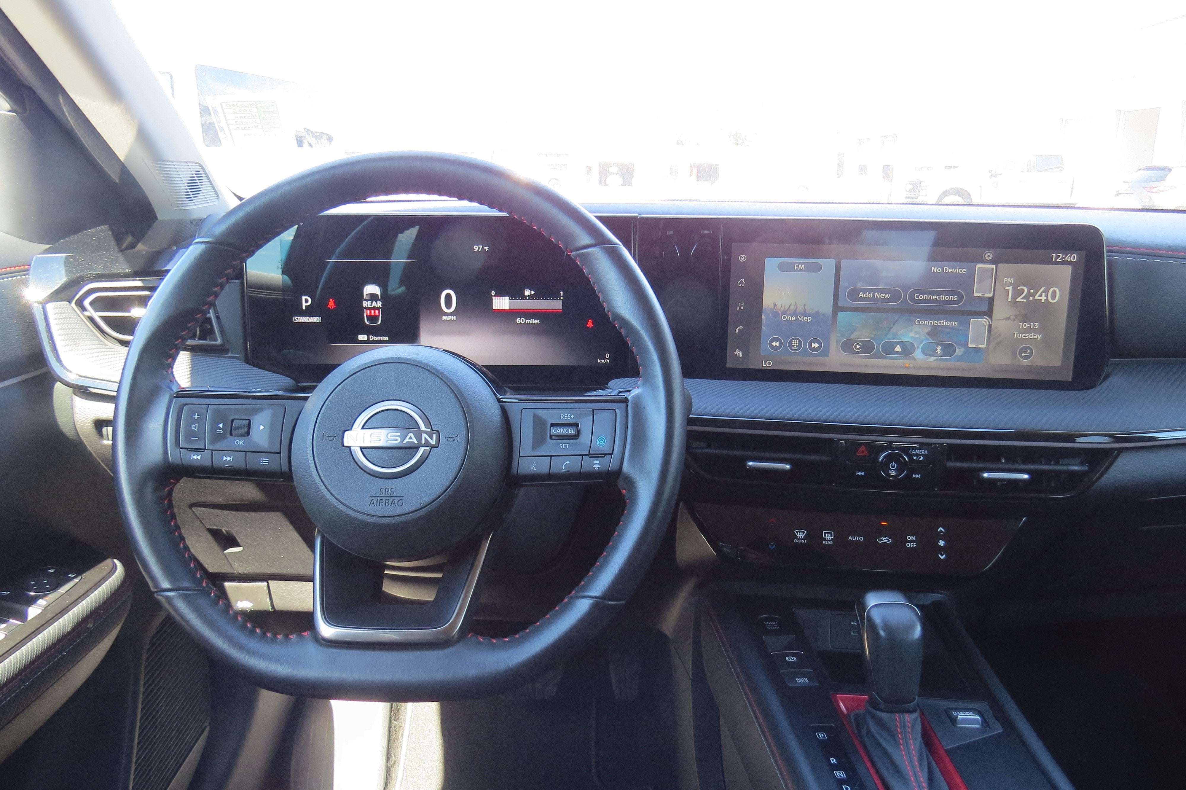 2025 Nissan Kicks SR AWD
