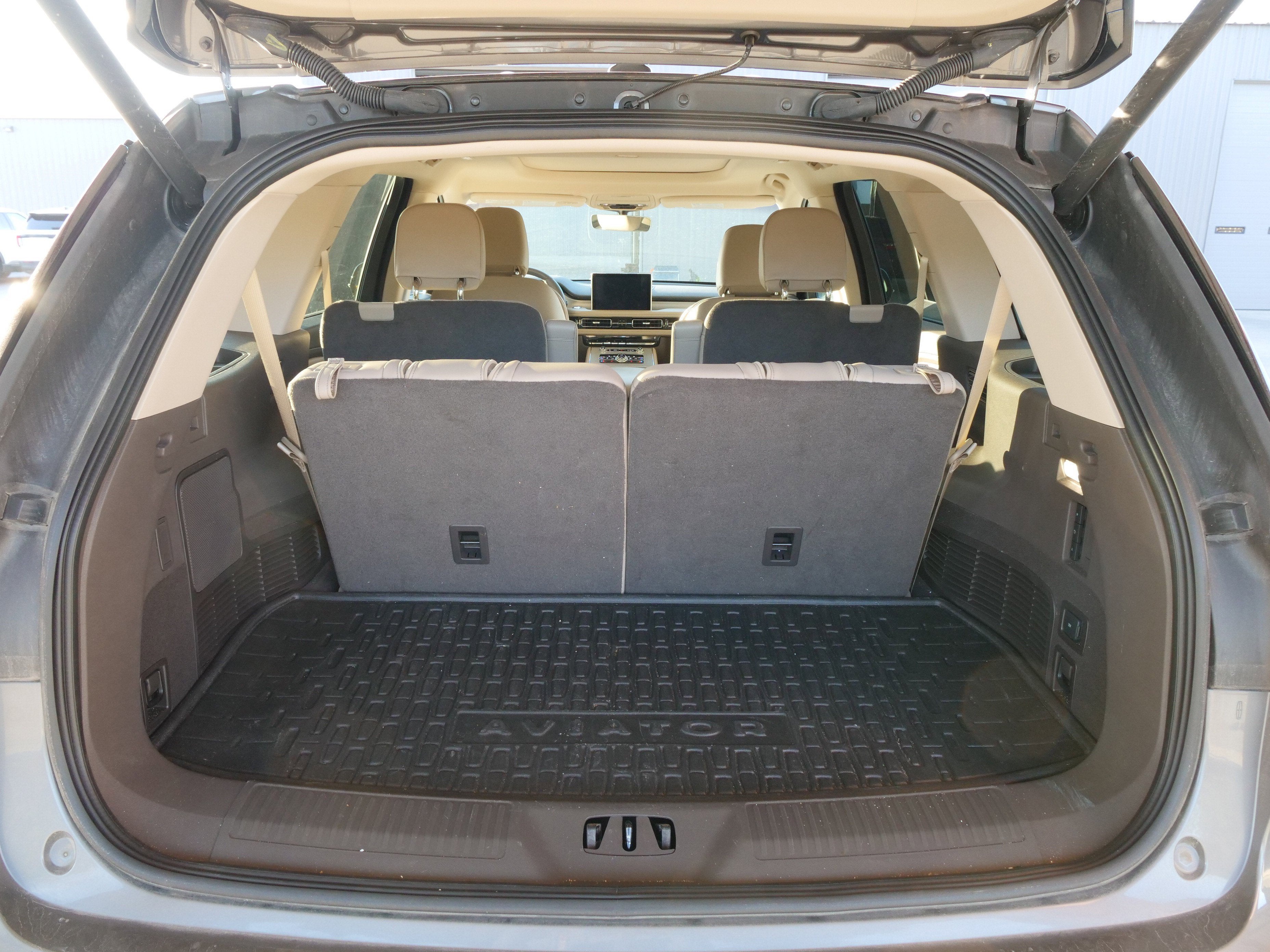 2023 Lincoln Aviator Standard