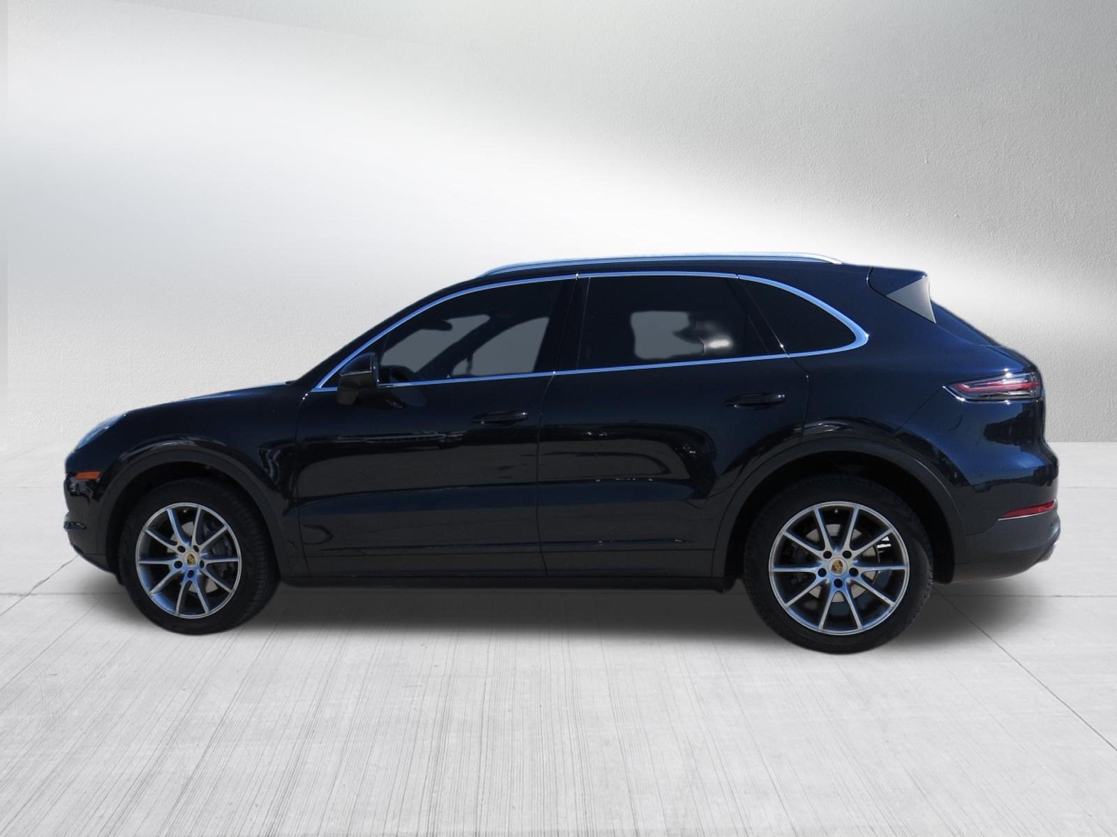 2019 Porsche Cayenne AWD w/ Premium Pkg. & Panoramic Sunroof