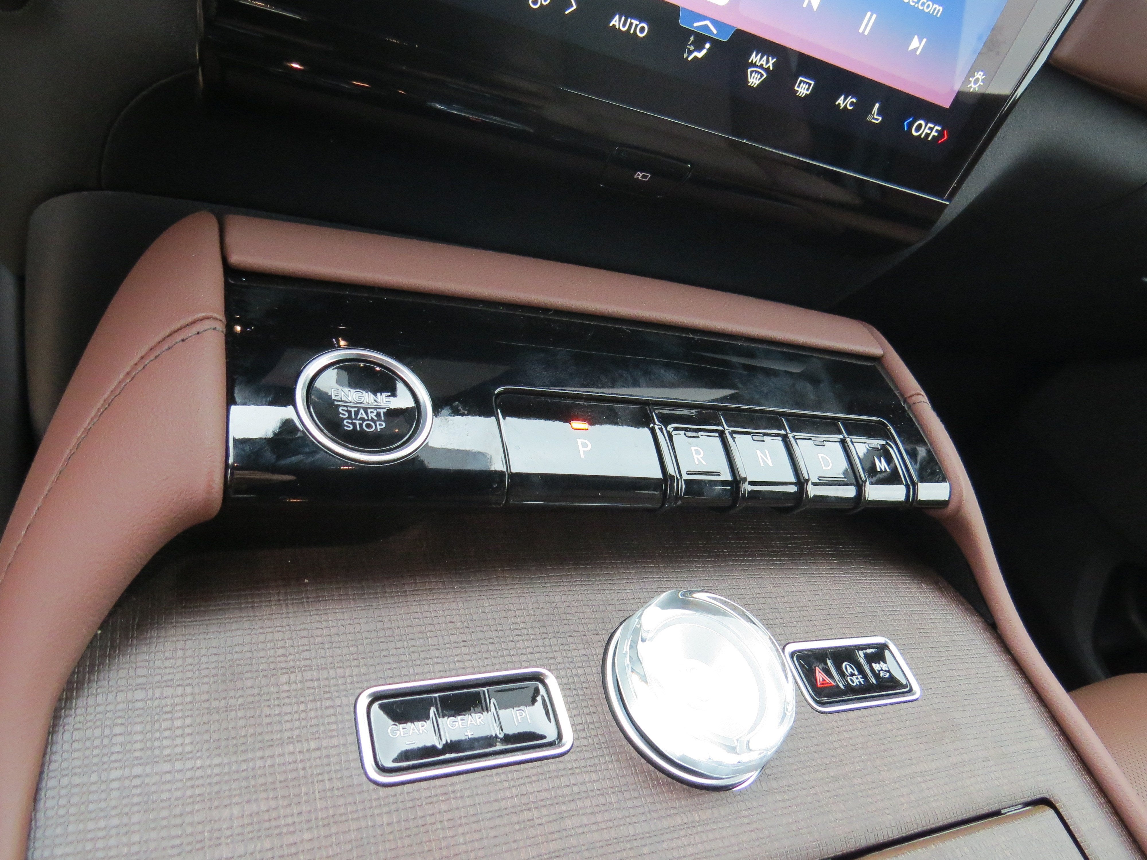 2027 Lincoln Navigator Reserve