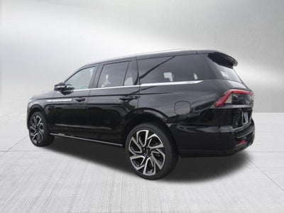 2027 Lincoln Navigator Reserve