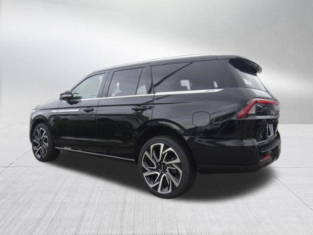 2027 Lincoln Navigator Reserve