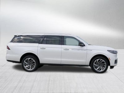 2026 Lincoln Navigator L Reserve