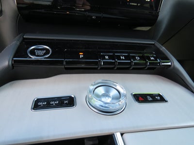 2027 Lincoln Navigator L Reserve