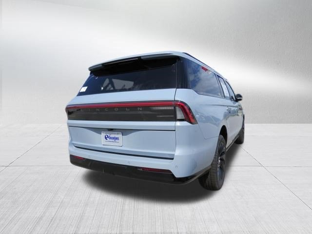 2027 Lincoln Navigator L Reserve