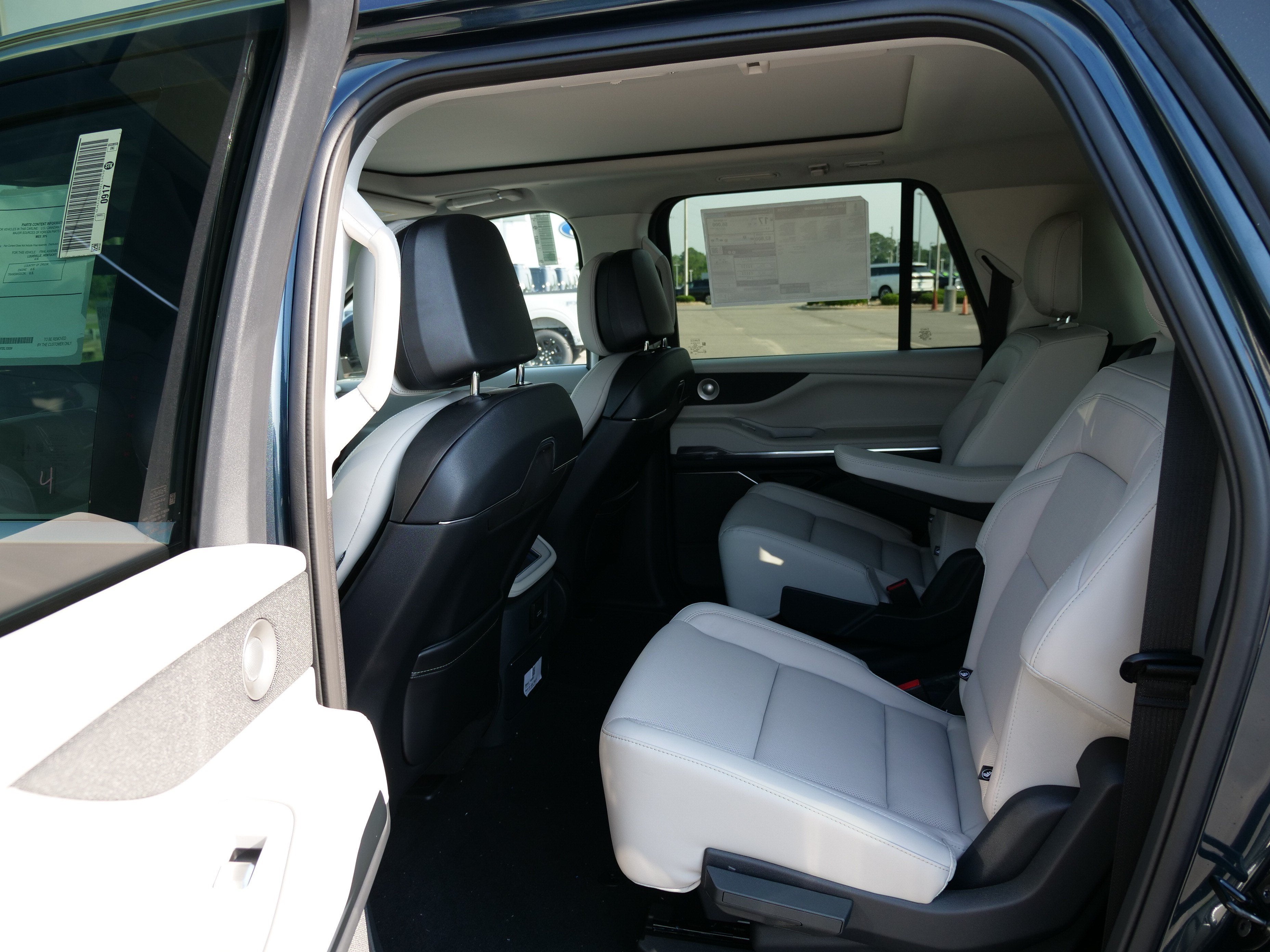 2026 Lincoln Navigator L Reserve
