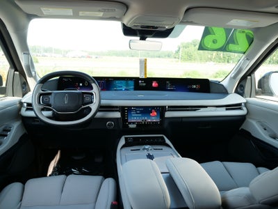 2026 Lincoln Navigator L Reserve