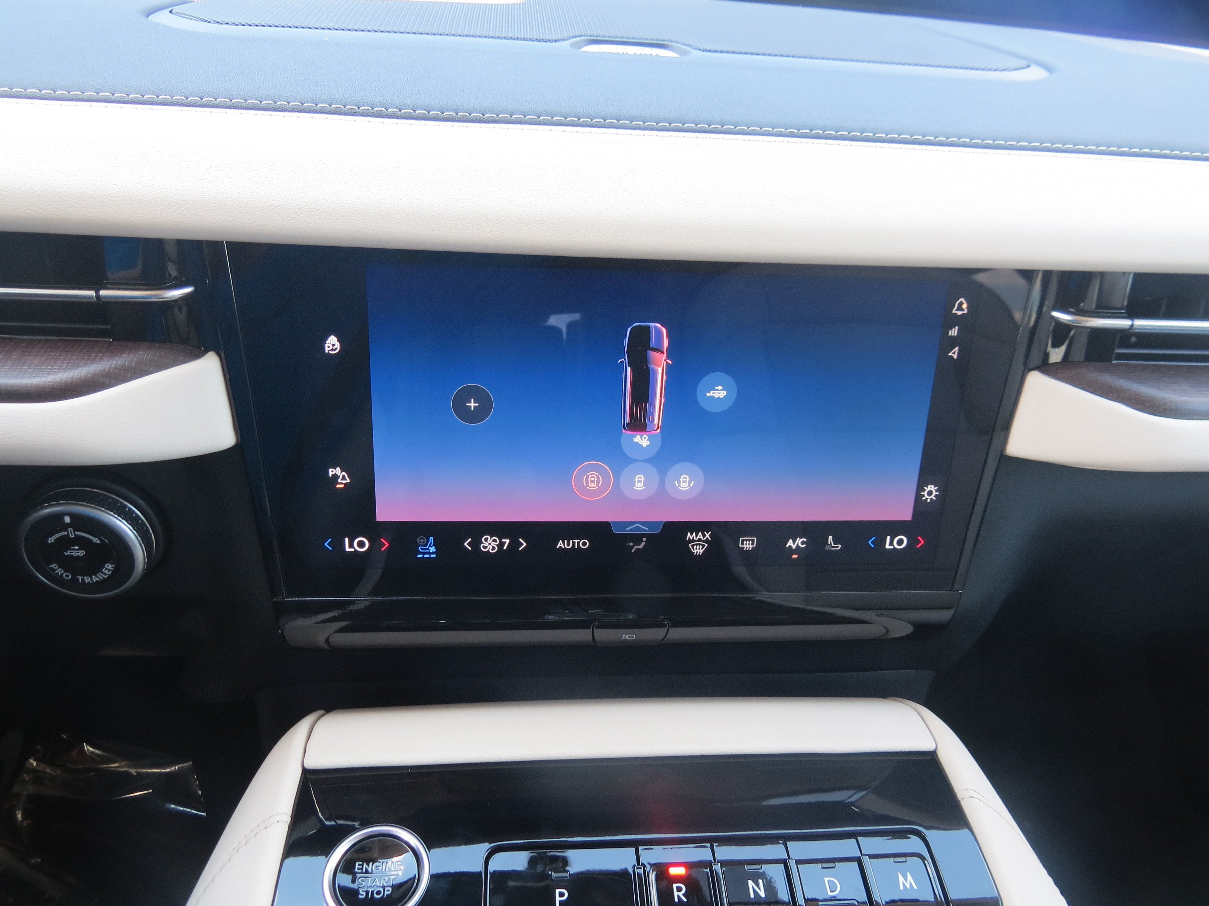 2027 Lincoln Navigator L Reserve