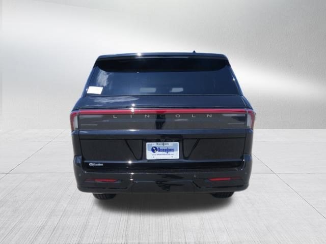 2027 Lincoln Navigator L Reserve