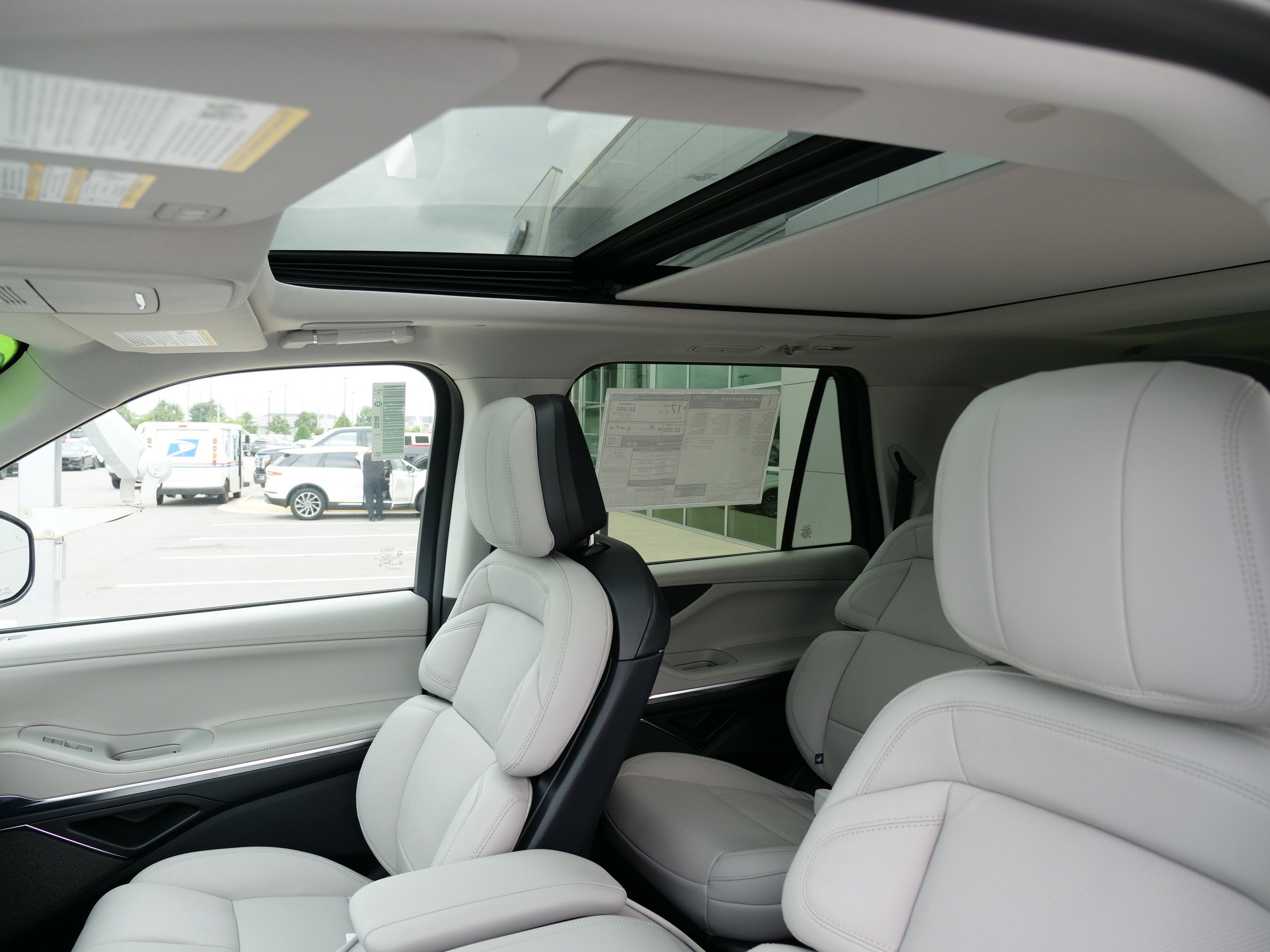2026 Lincoln Navigator L Reserve