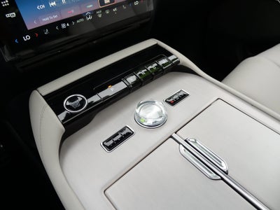2026 Lincoln Navigator L Reserve