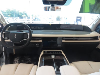 2027 Lincoln Navigator L Reserve