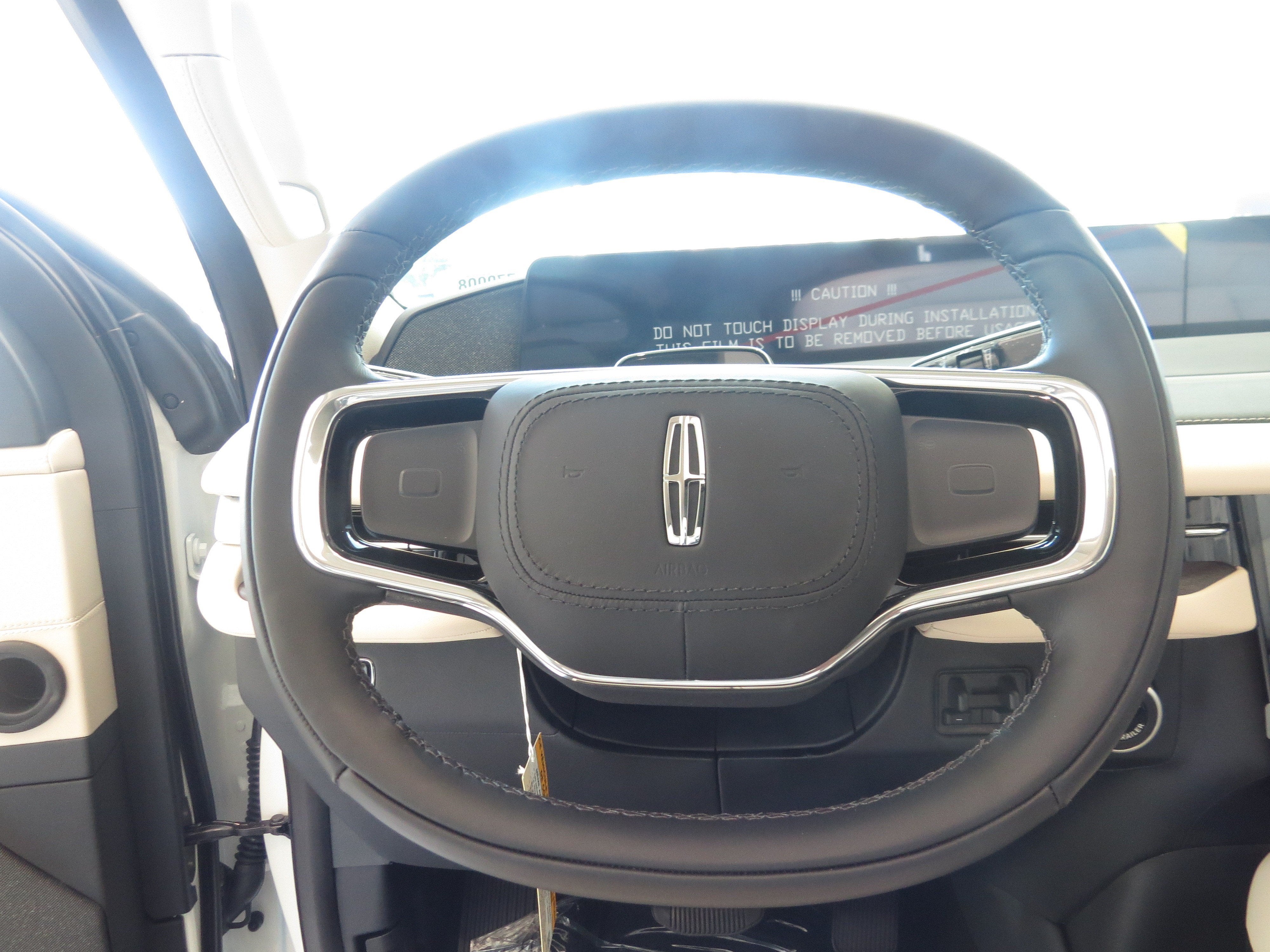 2027 Lincoln Navigator L Reserve