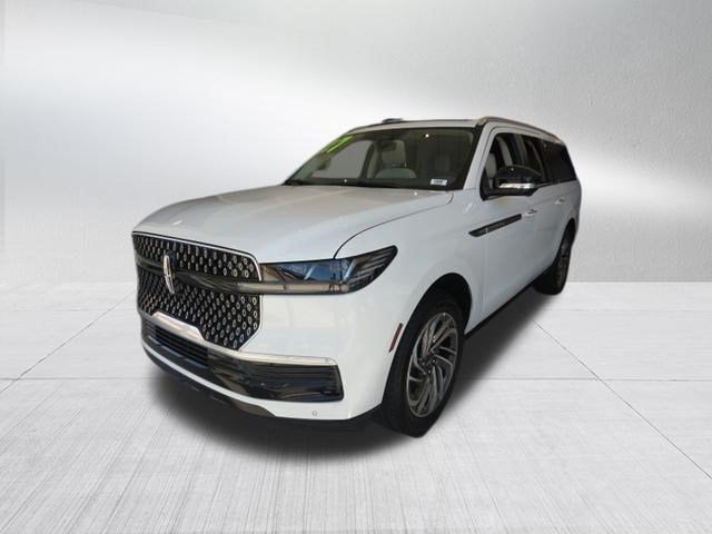 2027 Lincoln Navigator L Reserve