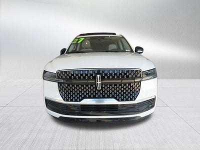 2027 Lincoln Navigator L Reserve