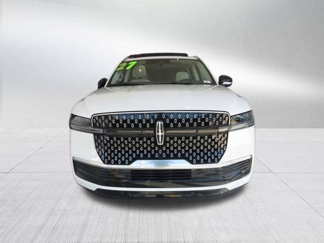2027 Lincoln Navigator L Reserve