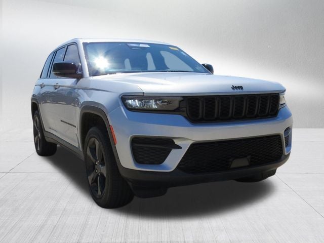 2024 Jeep Grand Cherokee Altitude
