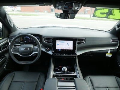 2025 Jeep Wagoneer Base