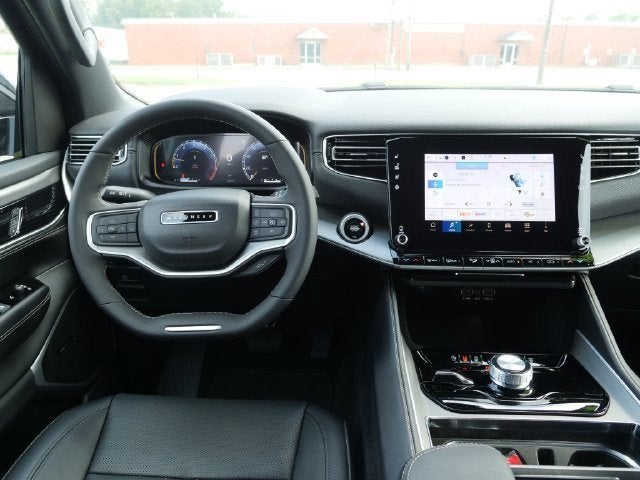 2025 Jeep Wagoneer Base
