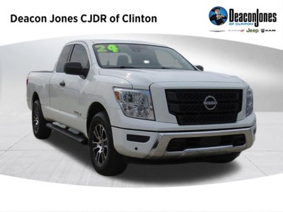 2024 Nissan Titan SV