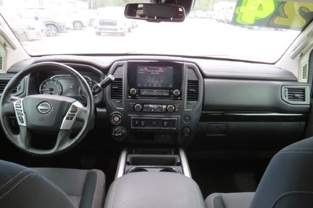 2024 Nissan Titan SV