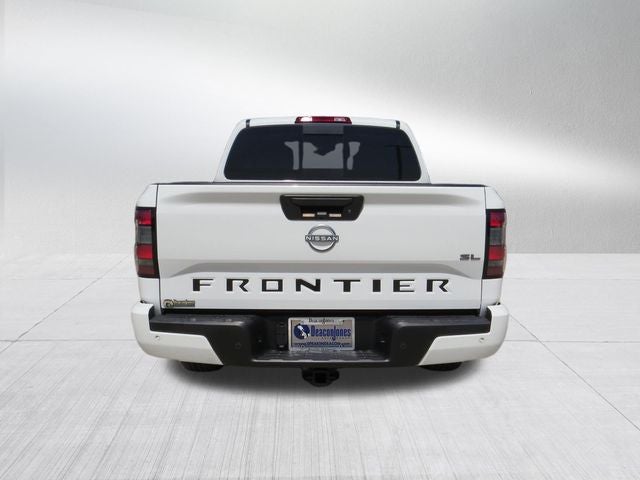 2024 Nissan Frontier SL