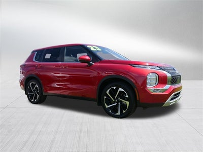 2023 Mitsubishi Outlander SE