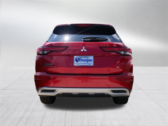 2023 Mitsubishi Outlander SE