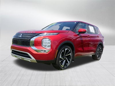 2023 Mitsubishi Outlander SE