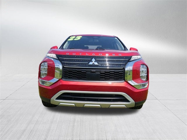 2023 Mitsubishi Outlander SE